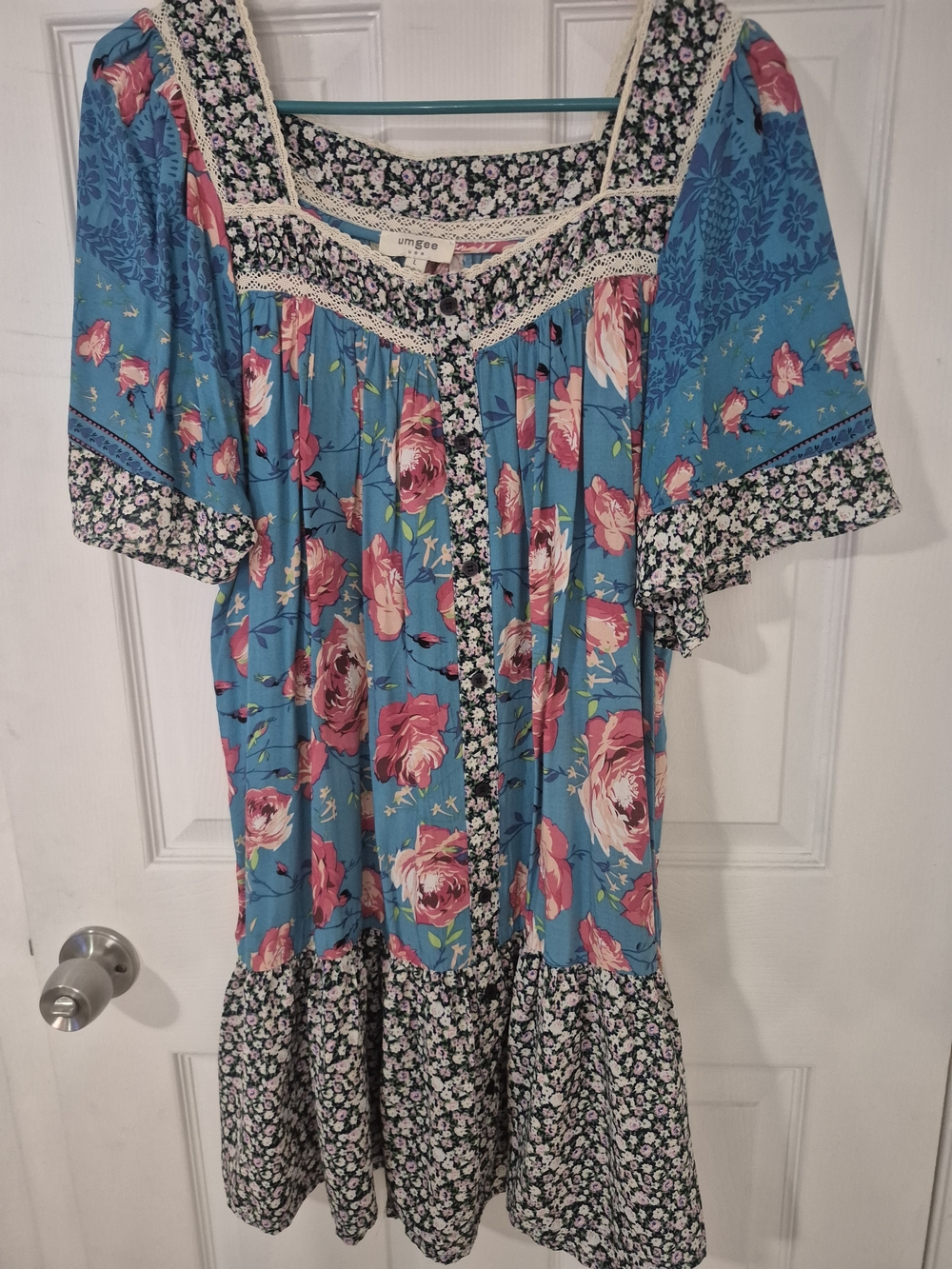 NWOT Umgee Blue Floral Peasant Midi/Tunic with Pink Rose Print